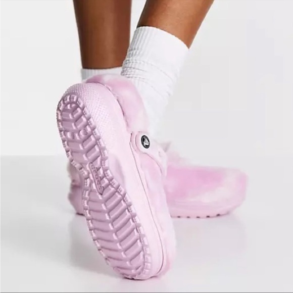 Crocs womens Classic Fur Sure Clogs - Picture 4 of 8